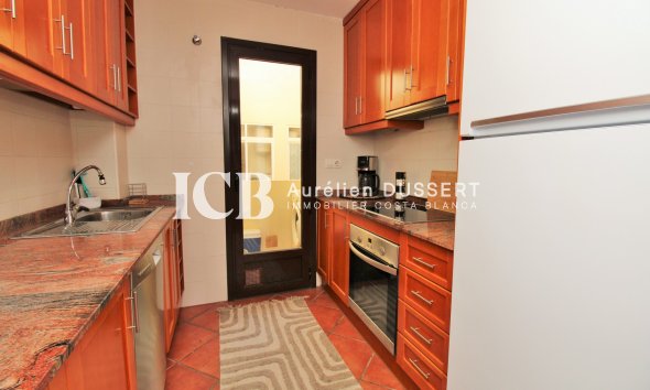 Resale - Apartment / flat -
Torrevieja - Punta prima