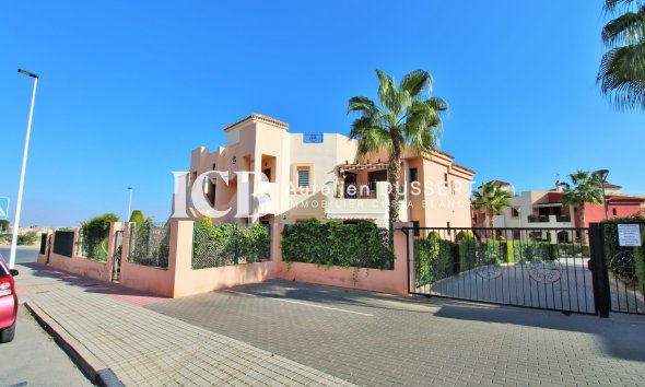 Resale - Apartment / flat -
Torrevieja - Punta prima