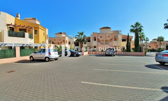 Resale - Apartment / flat -
Torrevieja - Punta prima