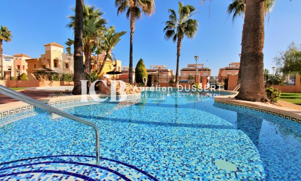 Resale - Apartment / flat -
Torrevieja - Punta prima