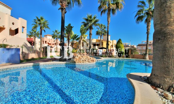 Resale - Apartment / flat -
Torrevieja - Punta prima