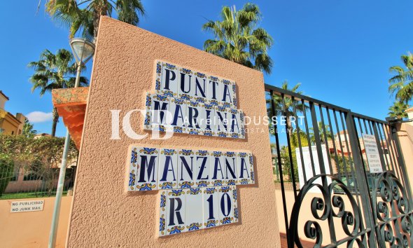 Resale - Apartment / flat -
Torrevieja - Punta prima