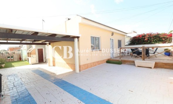 Resale - Villa -
Torrevieja - La Siesta - El Salado - Torreta