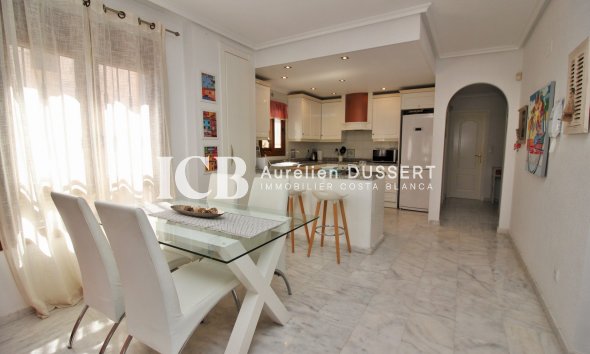 Resale - Apartment / flat -
Orihuela Costa - Villamartín