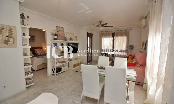 Resale - Apartment / flat -
Orihuela Costa - Villamartín