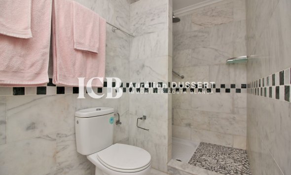 Resale - Apartment / flat -
Orihuela Costa - Villamartín