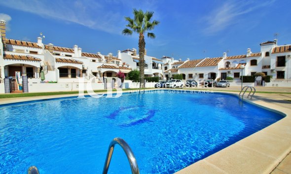 Resale - Townhouse -
Orihuela Costa - Villamartín