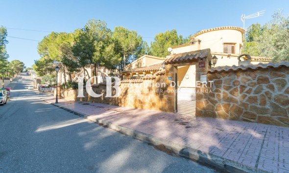 Reventa - Villa -
Orihuela Costa - Villamartín-Las Filipinas