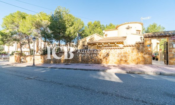 Reventa - Villa -
Orihuela Costa - Villamartín-Las Filipinas