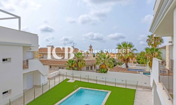 Resale - Apartment / flat -
Orihuela Costa - Villamartín