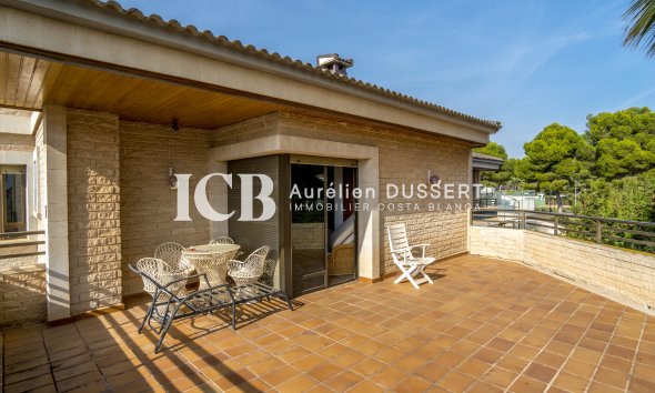 Resale - Villa -
Orihuela Costa - Dehesa de campoamor