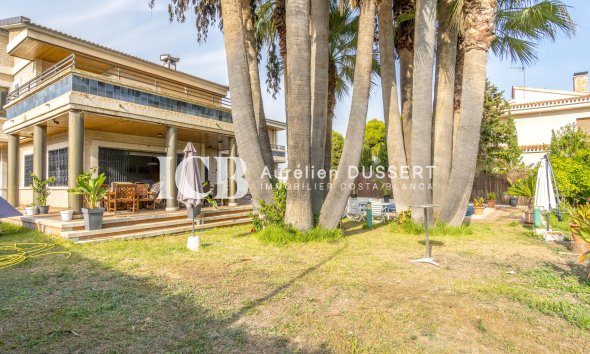 Resale - Villa -
Orihuela Costa - Dehesa de campoamor