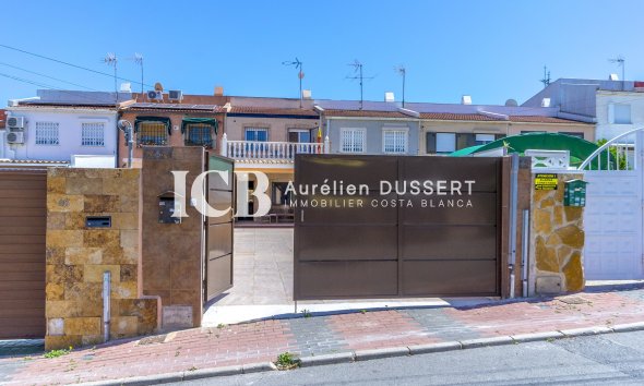 Resale - Townhouse -
Torrevieja - Los Balcones