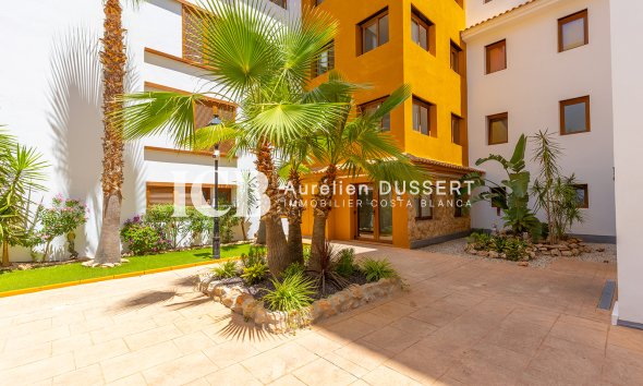 Resale - Apartment / flat -
Torrevieja - La Recoleta