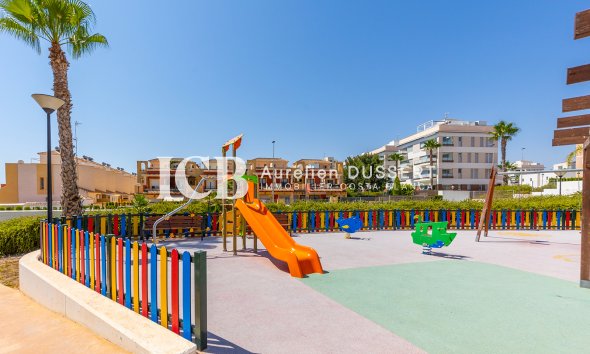 Revente - Appartement -
Orihuela Costa - Villamartín-Las Filipinas