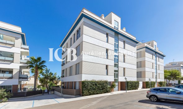 Resale - Apartment / flat -
Orihuela Costa - Villamartín-Las Filipinas