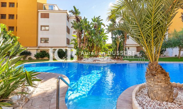 Resale - Apartment / flat -
Torrevieja - Punta prima