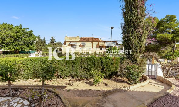 Revente - Villa -
Torrevieja - Los Balcones - Los Altos del Edén