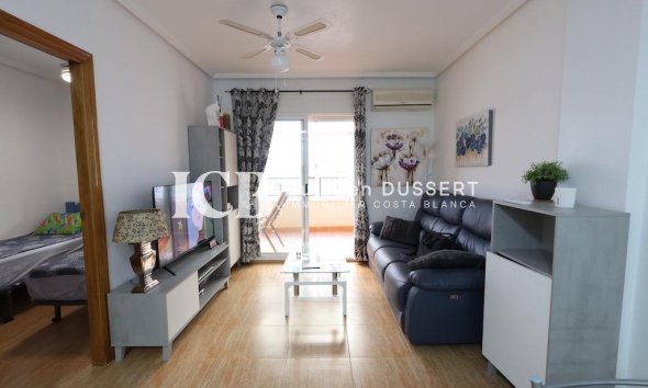 Resale - Apartment / flat -
Orihuela Costa - Punta prima