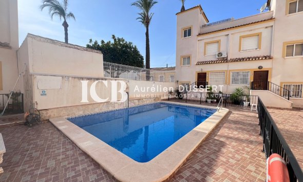 Resale - Townhouse -
Torremendo