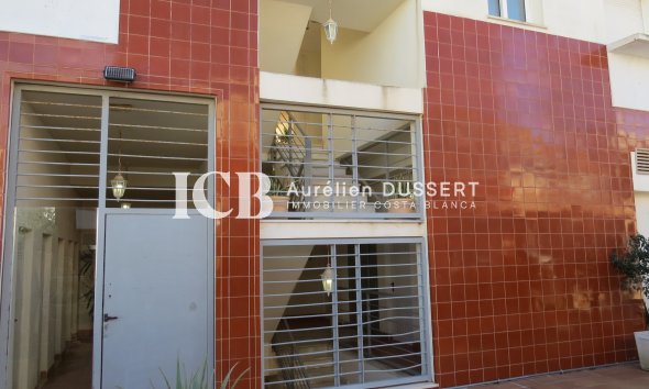 Resale - Apartment / flat -
Orihuela Costa - Villamartín