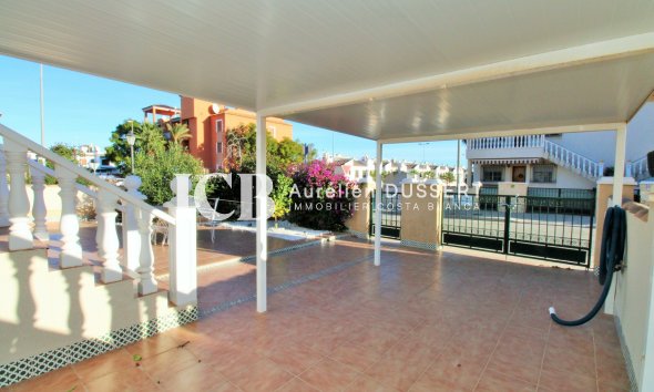 Resale - Apartment / flat -
Orihuela Costa - Villamartín