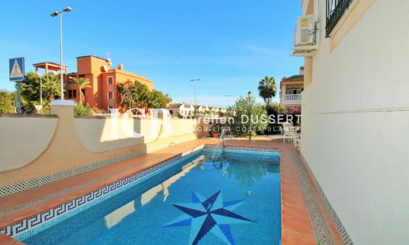 Resale - Apartment / flat -
Orihuela Costa - Villamartín