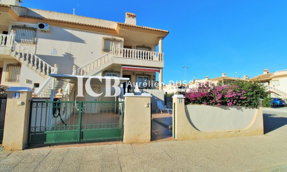 Resale - Apartment / flat -
Orihuela Costa - Villamartín