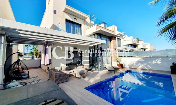 Revente - Villa -
Orihuela Costa - Lomas de Cabo Roig