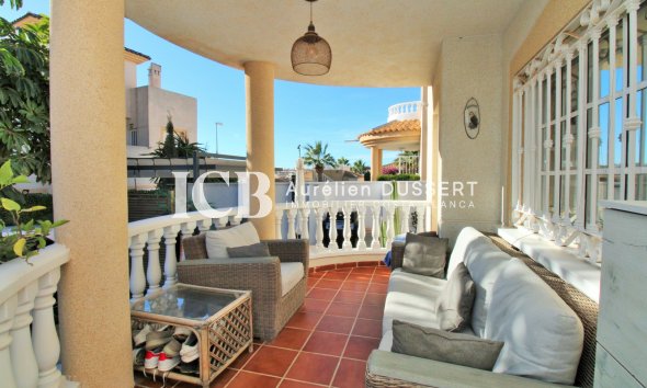 Revente - Villa -
Orihuela Costa - Villamartín