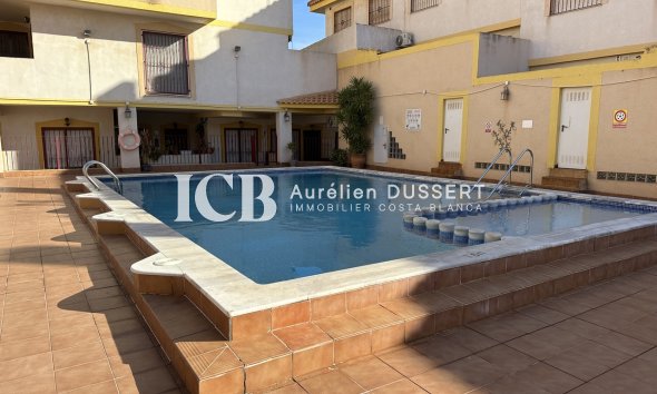 Resale - Townhouse -
Orihuela Costa - La Zenia