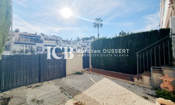 Resale - Apartment / flat -
Orihuela Costa - Villamartín