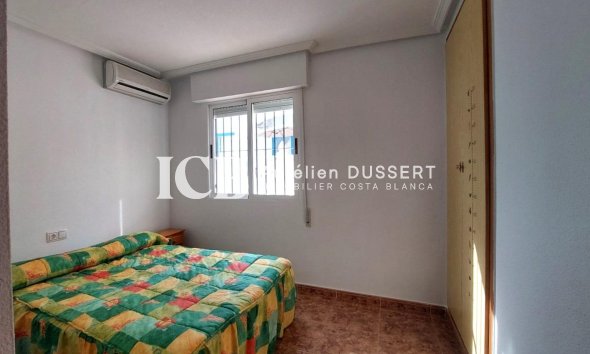 Resale - Villa -
Torrevieja - Los altos