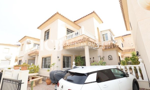 Resale - Villa -
Orihuela Costa - Playa Flamenca Norte