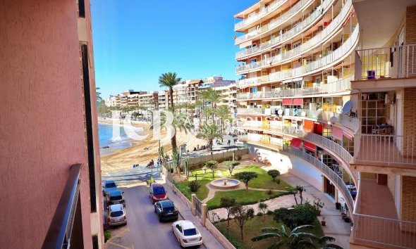 Resale - Apartment / flat -
Torrevieja - Playa del cura