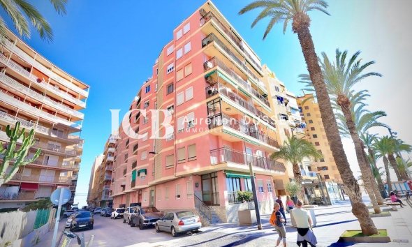 Resale - Apartment / flat -
Torrevieja - Playa del cura