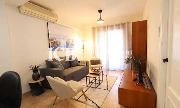 Resale - Apartment / flat -
Torrevieja - Centro