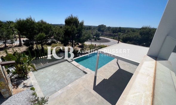 Resale - Villa -
Las Colinas Golf - Las Colinas