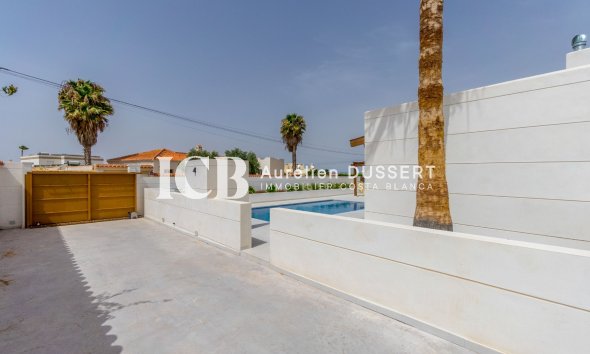 Reventa - Villa -
Torrevieja - Torreta Florida