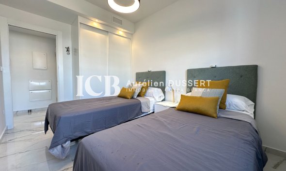 Reventa - Apartamento / piso -
Orihuela Costa - Playa Flamenca