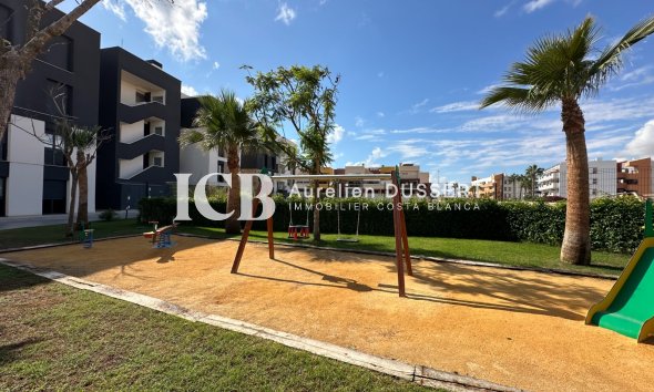 Reventa - Apartamento / piso -
Orihuela Costa - Playa Flamenca