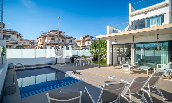 Reventa - Villa -
Orihuela Costa - Lomas de Cabo Roig