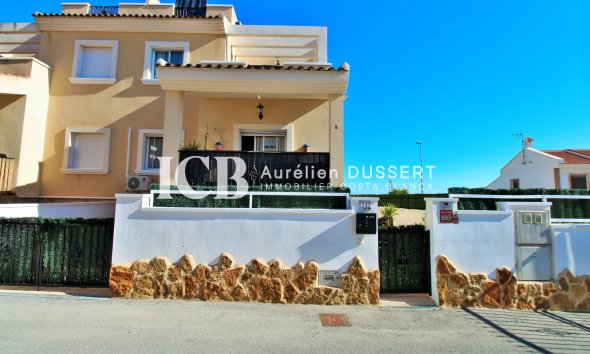 Resale - Townhouse -
San Miguel de Salinas