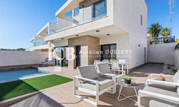 Reventa - Villa -
San Miguel de Salinas - Orihuela Costa