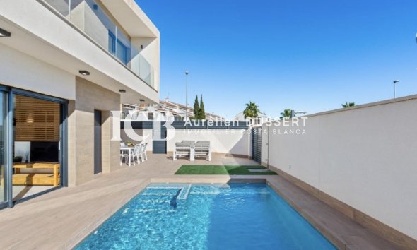 Reventa - Villa -
San Miguel de Salinas - Orihuela Costa