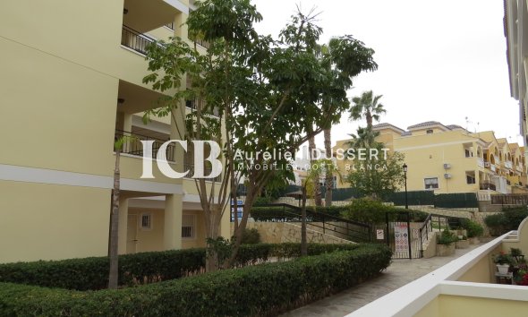 Resale - Apartment / flat -
Orihuela Costa - Villamartín