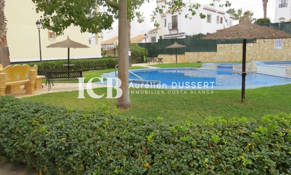 Resale - Apartment / flat -
Orihuela Costa - Villamartín