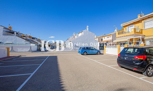 Reventa - Adosado -
Orihuela Costa - La Zenia