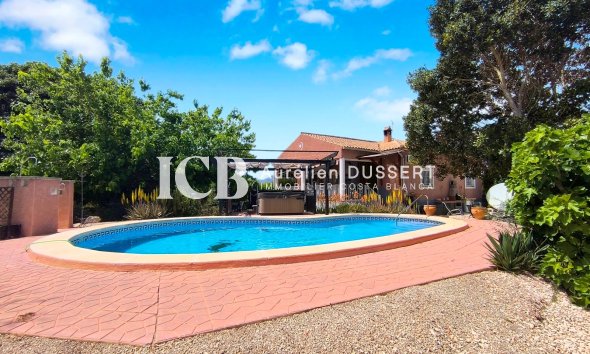 Reventa - Finca -
Orihuela Pueblo - Orihuela