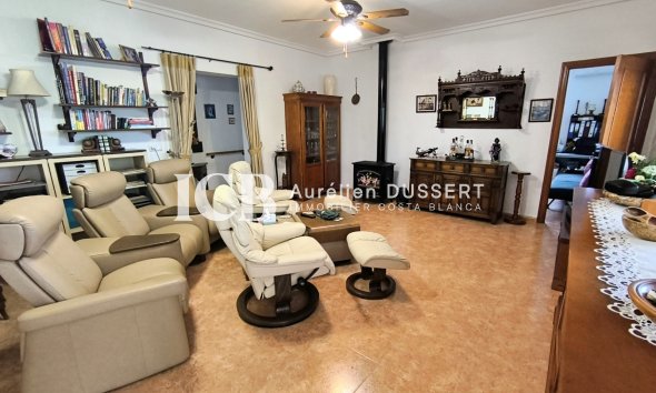 Reventa - Finca -
Orihuela Pueblo - Orihuela